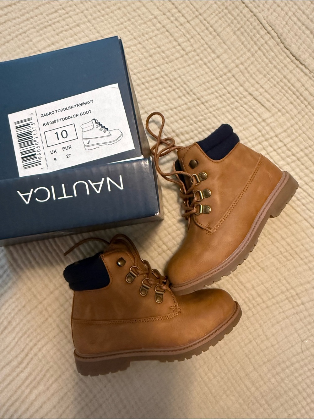 Nautica Kids size 10 Tan Lace-Up Hiking Boots with Navy Collar